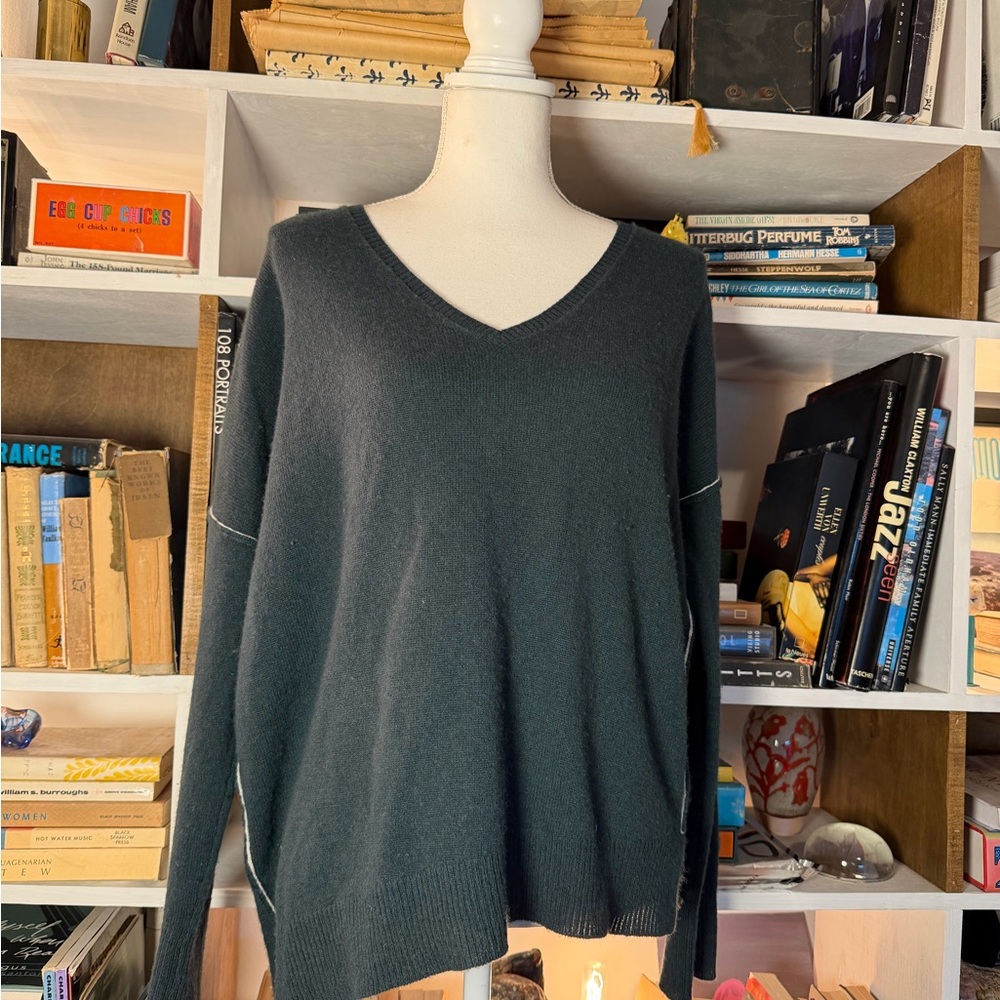 Leo and sage cashmere V-Neck Dark Sweater